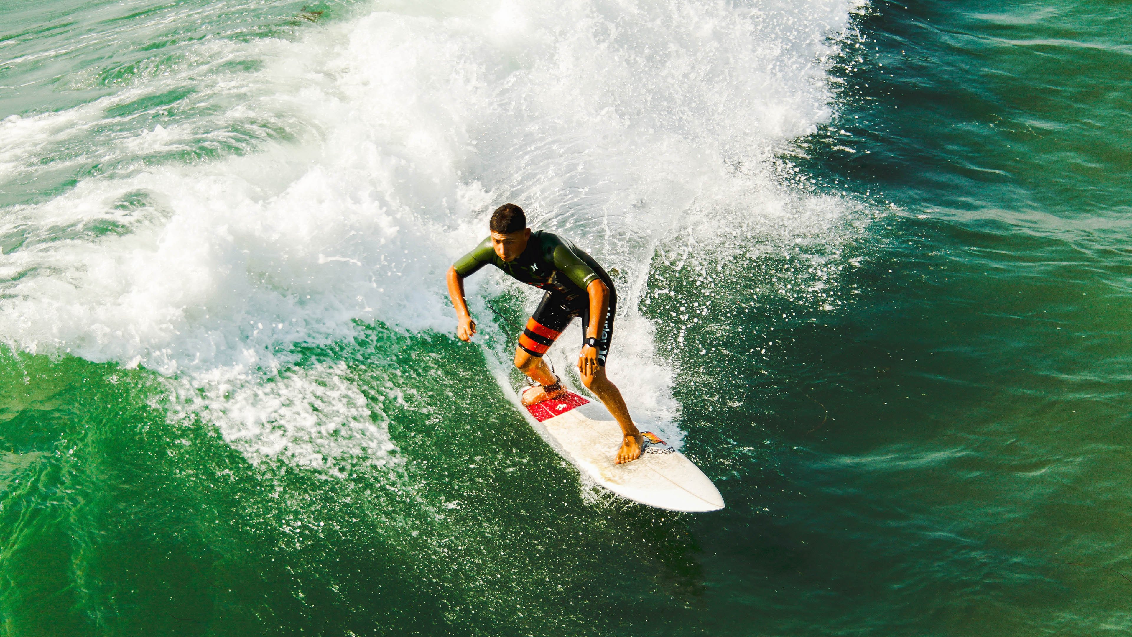 开云体育中国官网-疯狂！广厦队外援范弗利特打爆鹈鹕，赛后评分满分，球迷高呼MVP